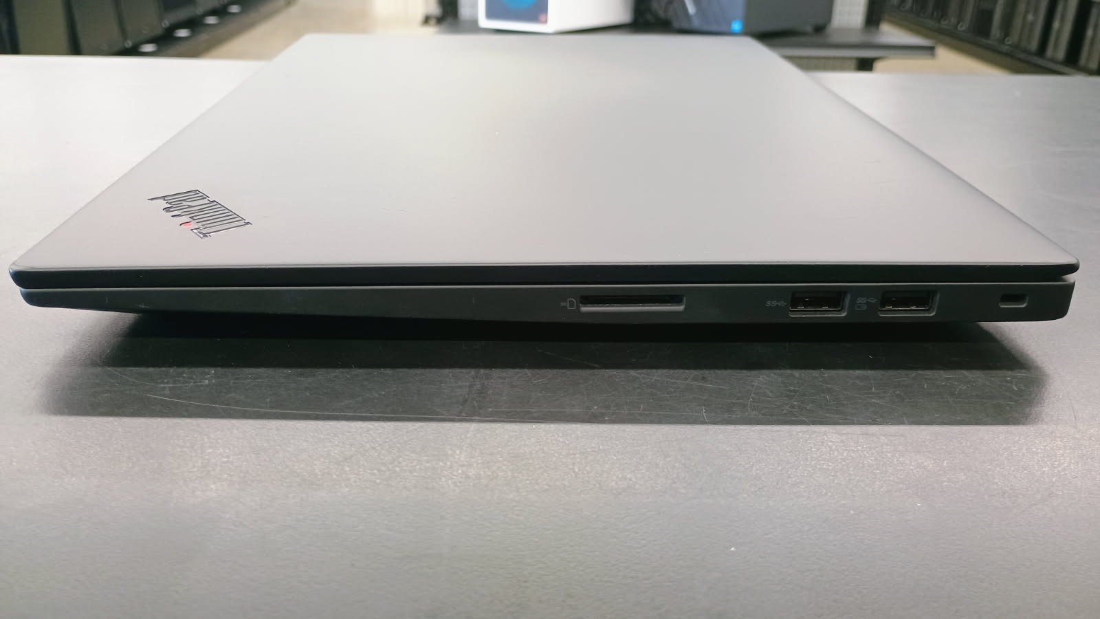 Lenovo ThinkPad P1 Gen 6 16 2.6 GHz i9-13900H 32GB 1TB SSD RTX 2000 Ada