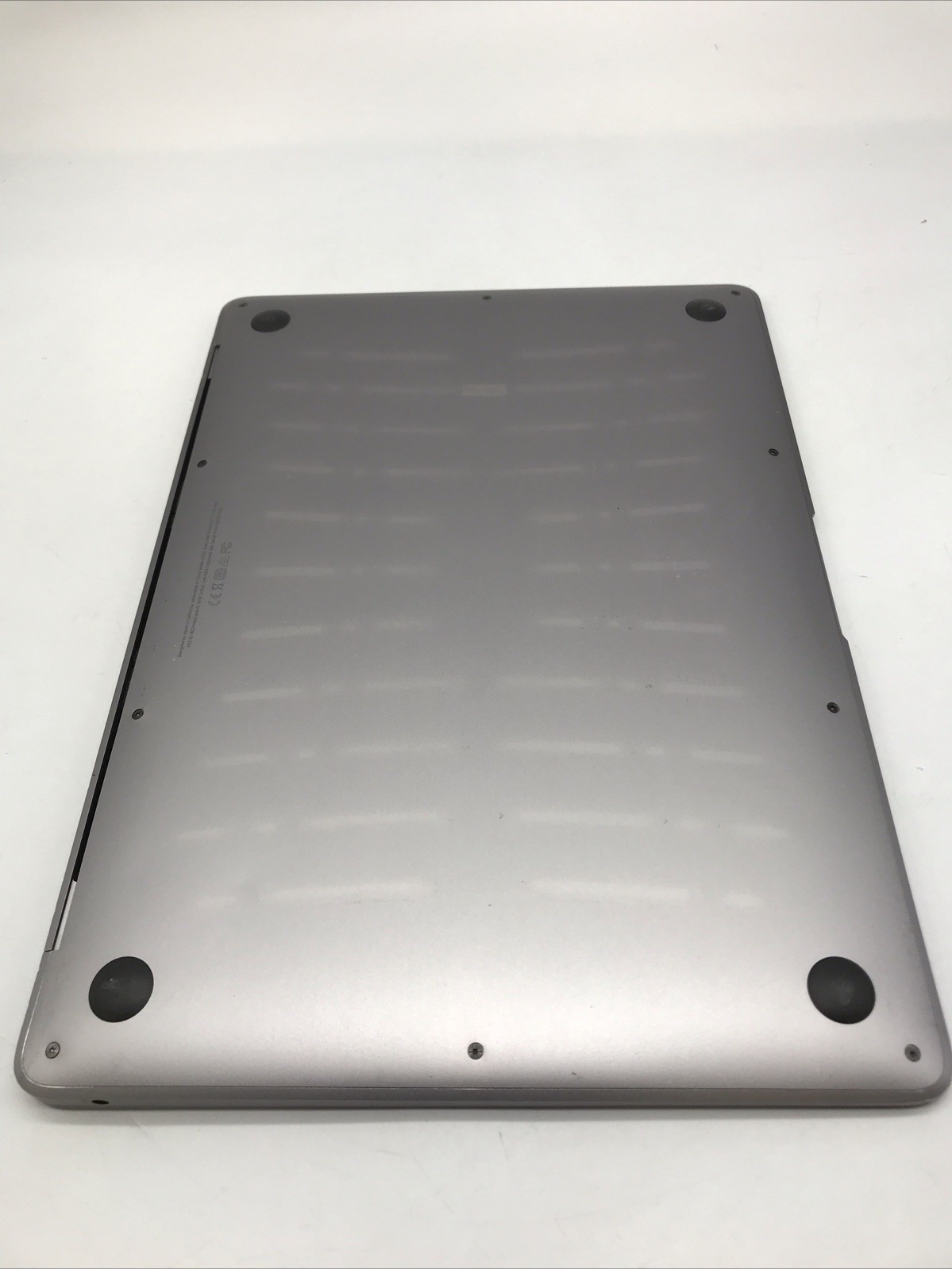 2018 Apple MacBook Air 13″ i5 1.6GHz 8GB 128GB – A1932 EMC3184 *Read* D/F Grade