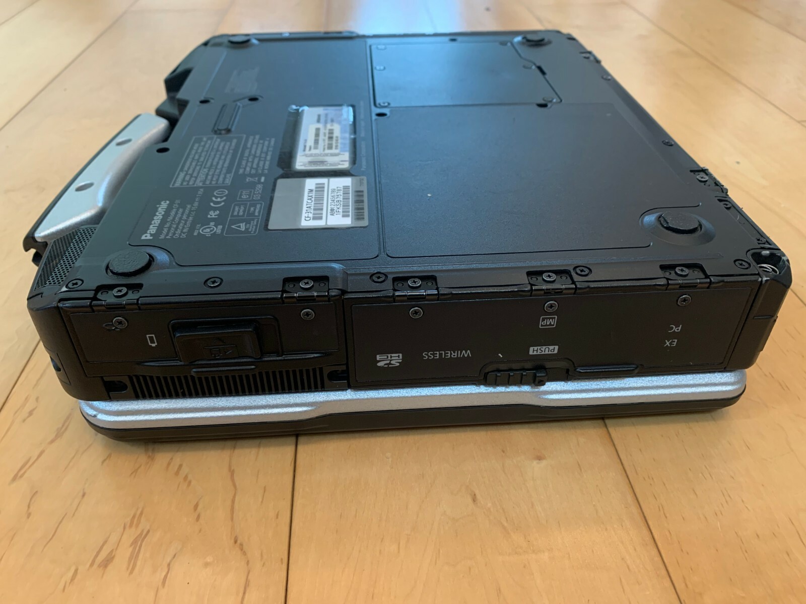 Panasonic toughbook CF-31 MK1 Core i5 2.4ghz 8GB 500GB DVDR-W Rugged Win7 Gobi
