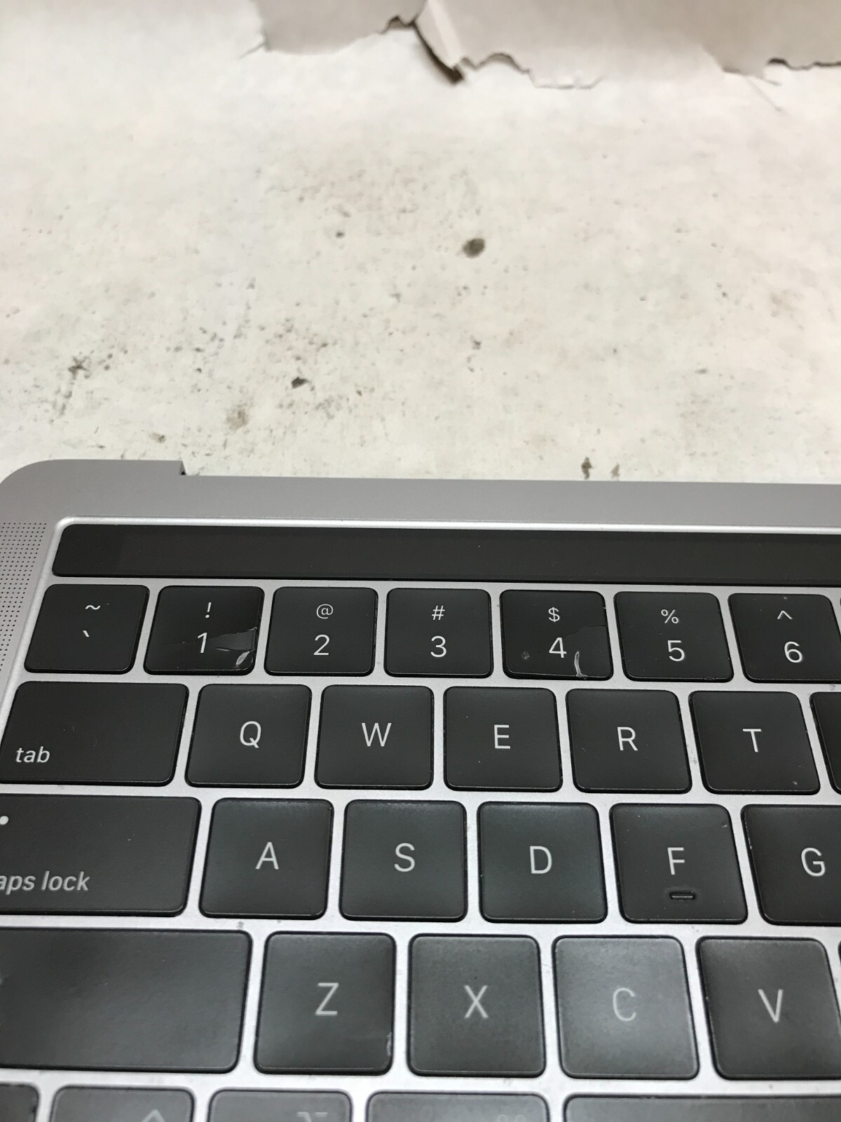 Apple MacBook Pro Touch/2018 A1989 Palmrest NO MOTHERBOARD For Parts/Repair -DW