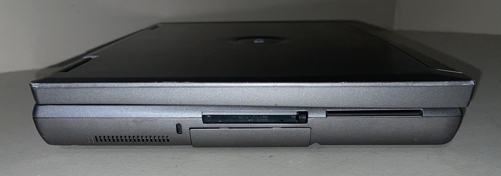Dell Latitude D810 Retro Windows Laptop
