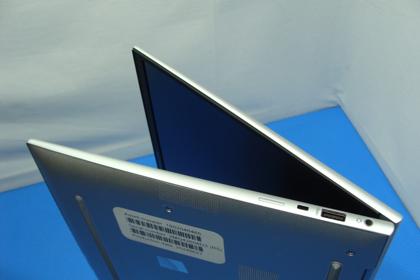 HP EliteBook 845 G10 laptop 14″FHD+AMD Ryzen 5 PRO 16GB 256GB WRTY2027 11 cycles