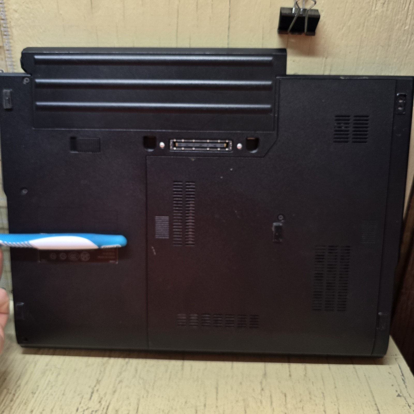 Dell Latitude E5500 Laptop Windows 10 Pro 32 Bit 15.4in No Charger Parts