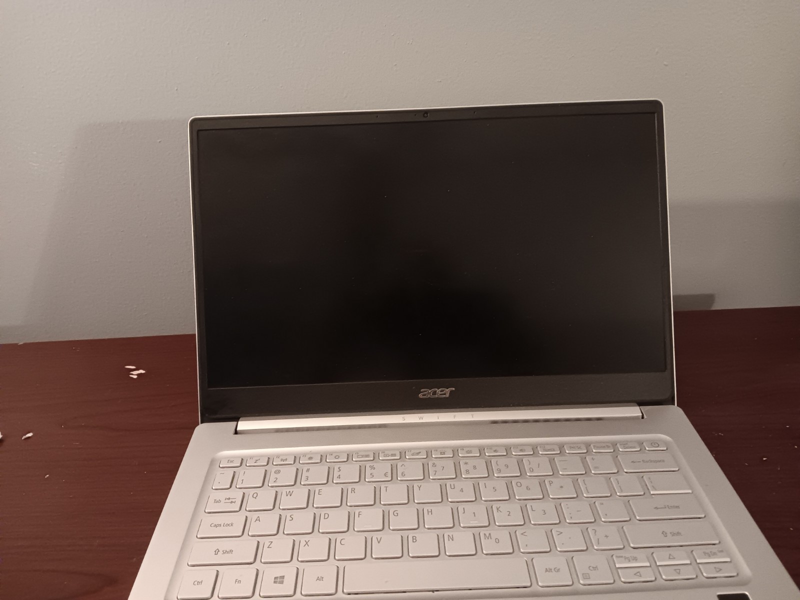 Acer Swift 3 Light Laptop SF314-42 14″ FHD IPS, AMD Ryzen 7 4700U
