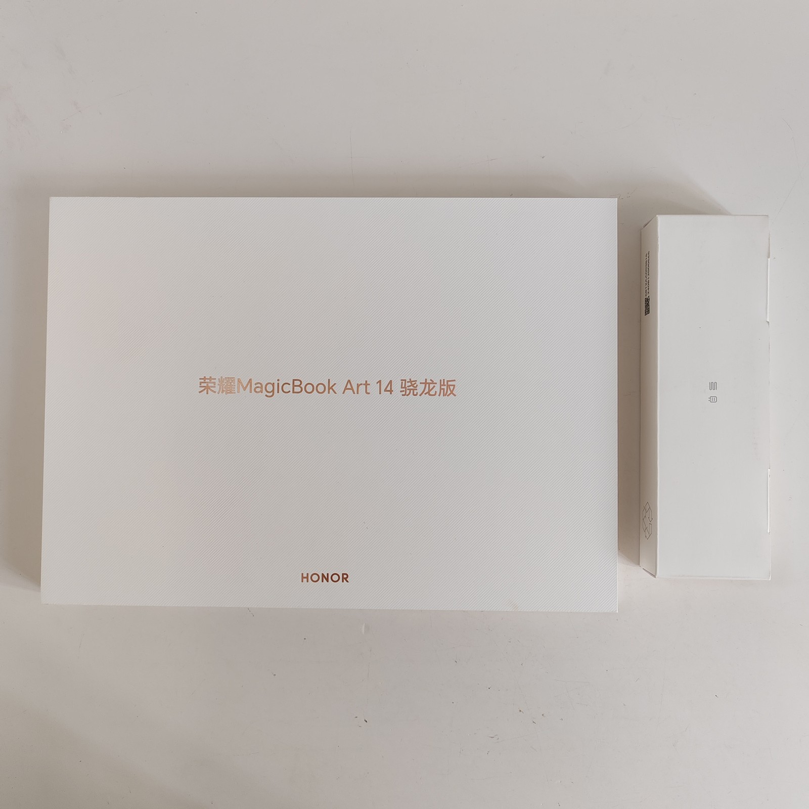 honor magicbook art 14 Snapdragon Version 2024 32G +1T 3120*2080 Sliver