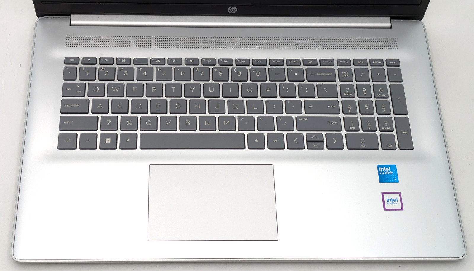HP Laptop 17-cn4047nr 17.3″ Core 7 150U 16GB DDR4 512GB SSD Windows 11 Home