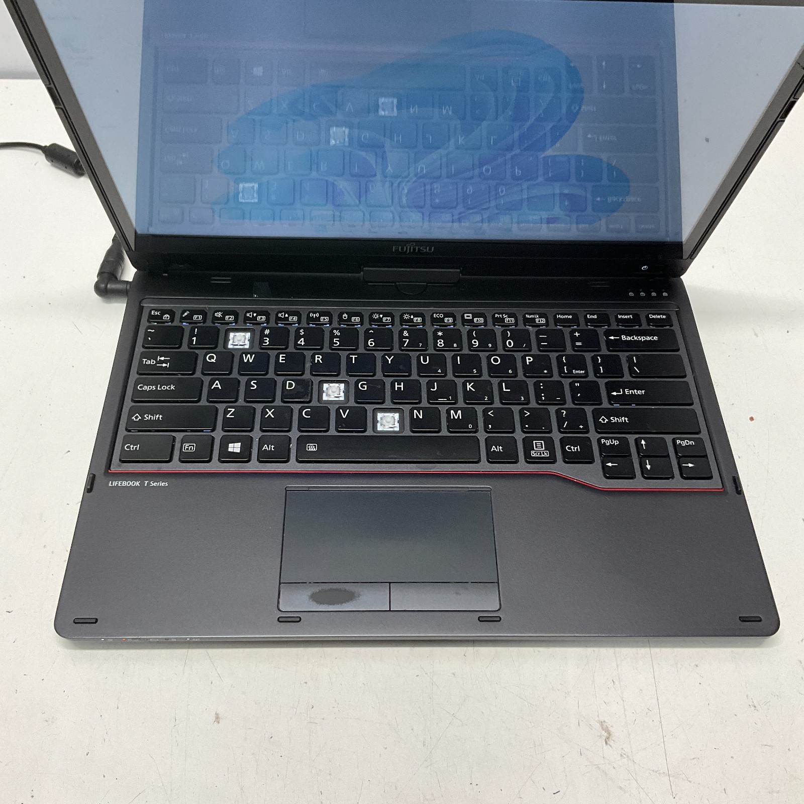 Fujitsu Lifebook T939 Laptop Intel Core i7-8665U @ 1.90 GHz 8GB 256GB SSD READ