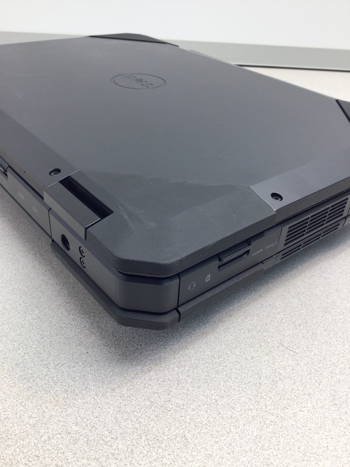 Dell Latitude 5414 Rugged 14″ Core i5-6300U 8GB RAM 256GB SSD WIN 11 PR0