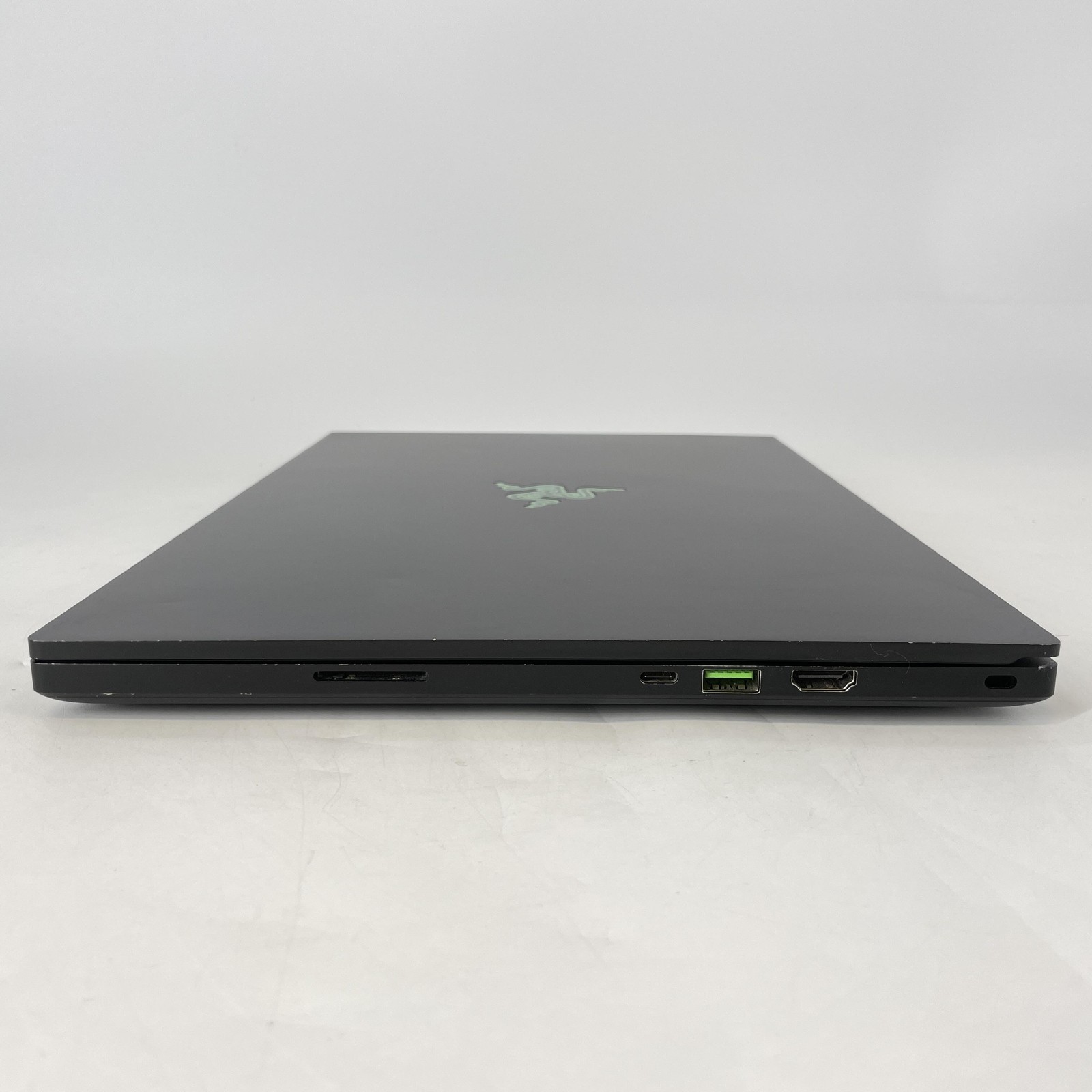 Razer Blade 15 Advanced 300Hz FHD i7-10875H 2.3GHz 16GB 1TB RTX 2080 Super Max-Q