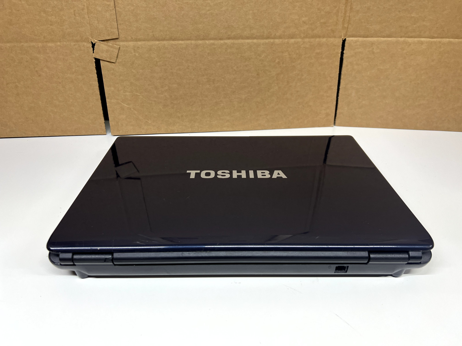 Toshiba L300-01R Laptop PC 300GB Hard Drive 3GB Memory Intel Dual-Core Win 7