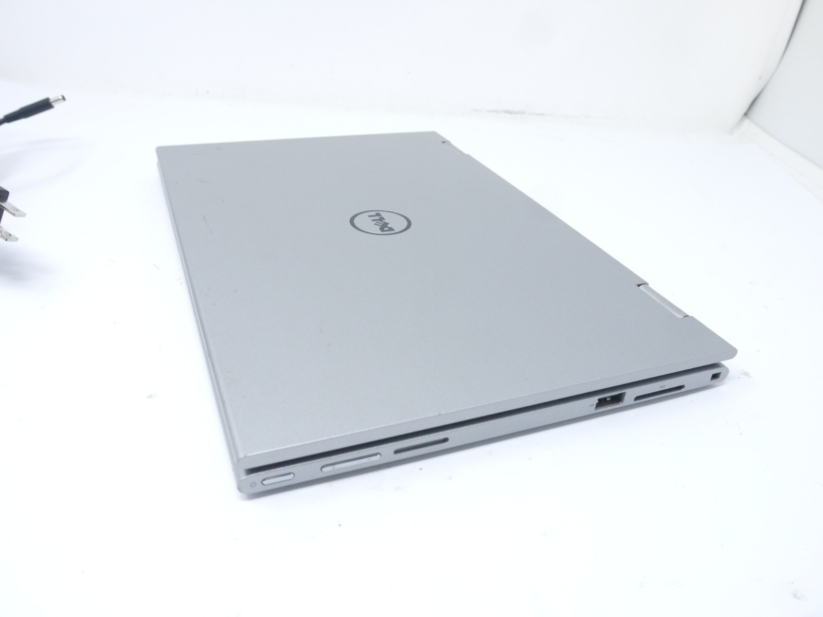 Dell Inspiron 11 11.6″ 2-in-1 Laptop – Pentium N3700 / 4GB / 500GB HDD / Win10