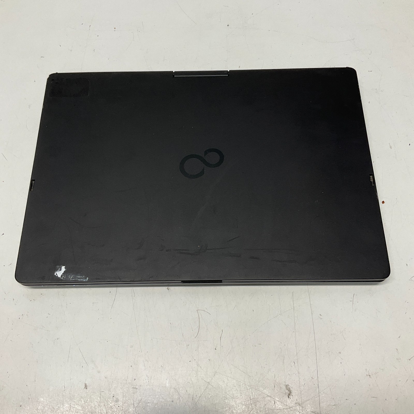 Fujitsu Lifebook T939 Laptop Intel Core i7-8665U @ 1.90 GHz 8GB 256GB SSD READ