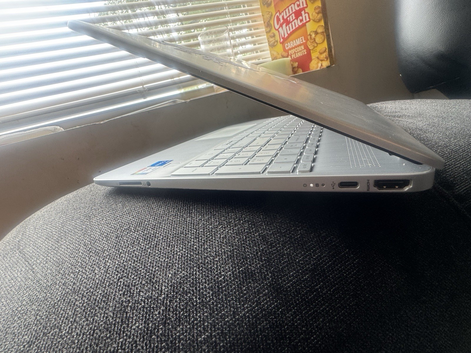HP LAPTOP 15-DY2XXX INTEL CORE I5-1135G7 2.40GHZ 8GB RAM 256SSD