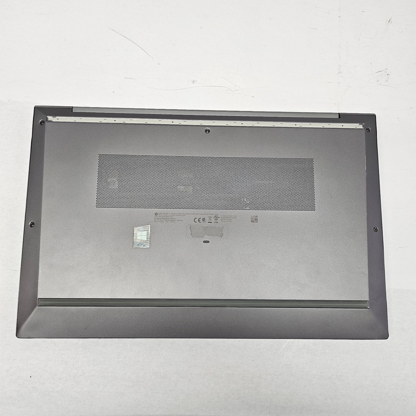 HP ZBook Firefly 15 G8 Laptop Touch Core i7-1165G7 32GB RAM 512GB SSD No OS
