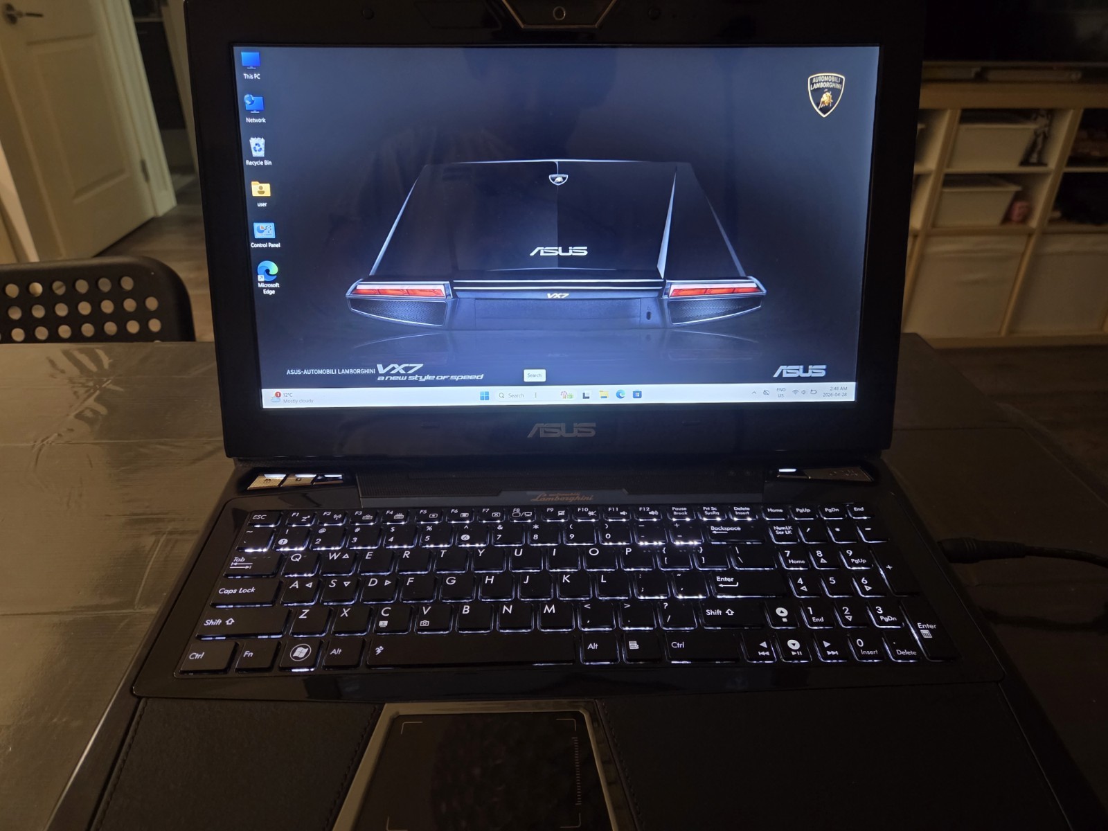 Asus Automobili Lamborghini VX7 – Full Set – Mint Condition – gaming laptop