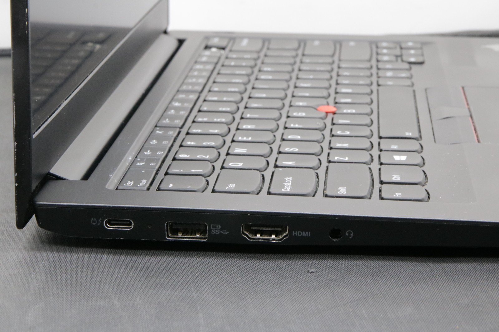 Lenovo ThinkPad E14 Gen 2 – i5-1135G7 – 256GB, 8GB, Windows 11 – Bad Battery/Key
