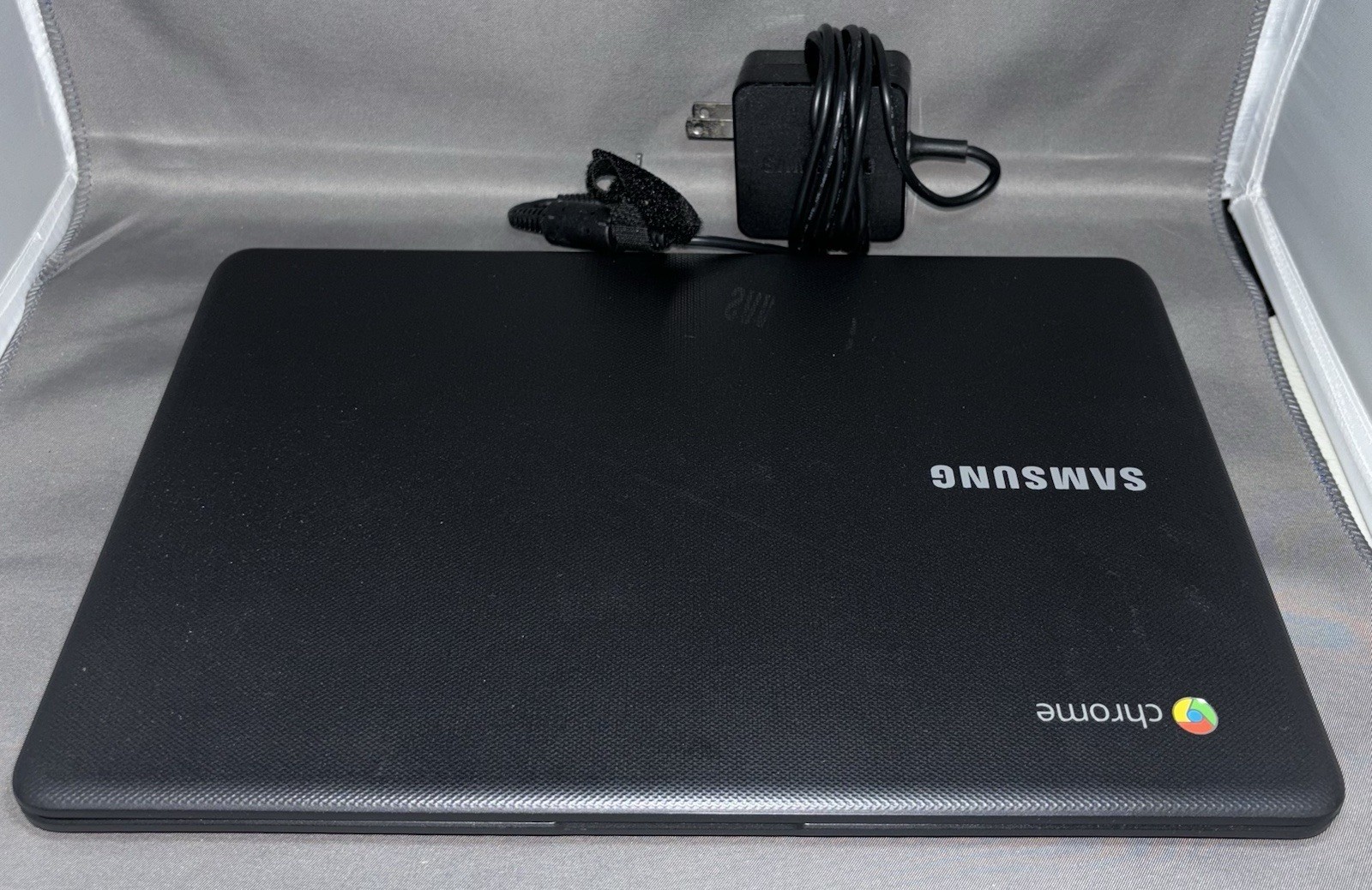 Samsung Chromebook 3 XE500C13 11.6 in. 2GB RAM 16GB SSD Intel Celeron N 2.48GHz