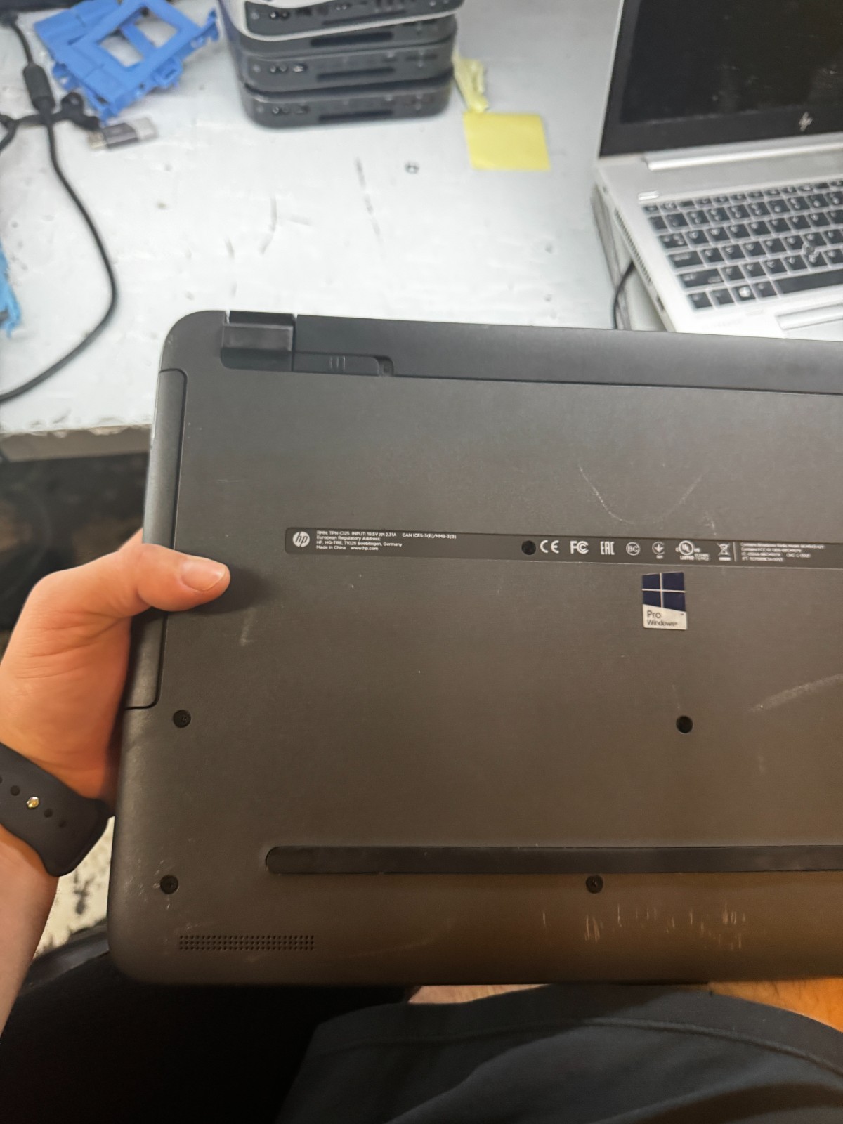 HP 250 G4 Core I3-4005U 500GB HDD 4GB RAM Laptop For Parts/Repair #6127