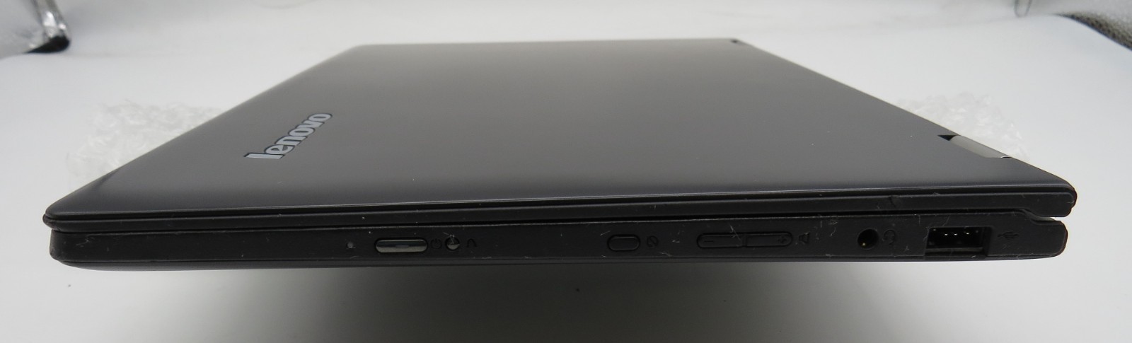 Lenovo Yoga 211-13″-Pentium-N3540@2.16GHz-4GB DDR3 RAM- NO OS-NO STORAGE