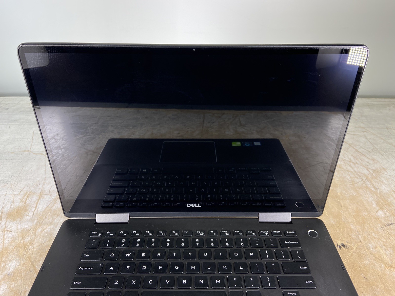 DELL INSPIRON 7586 2-IN-1 i7-8565U @ 1.80GHz, 8GB RAM, NO HDD/OS