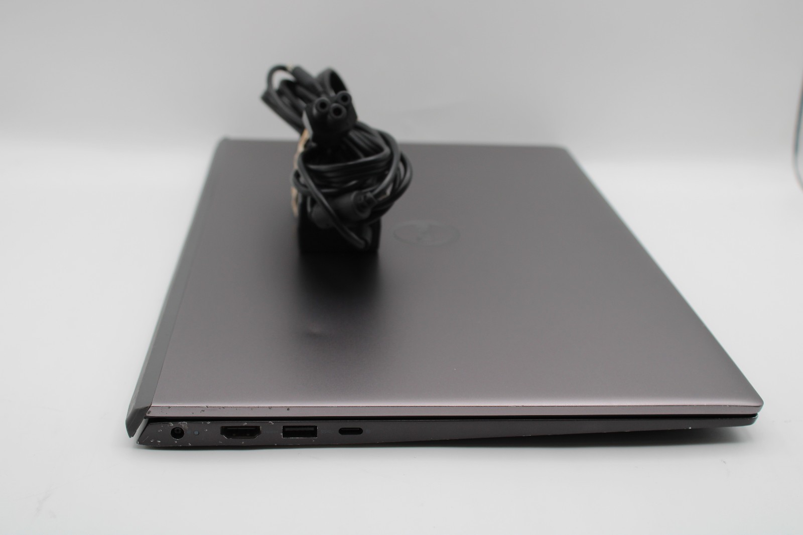Dell Vostro 5501 i5-1035G1 @ 1.00 GHz 8GB RAM 512GB SSD W11P