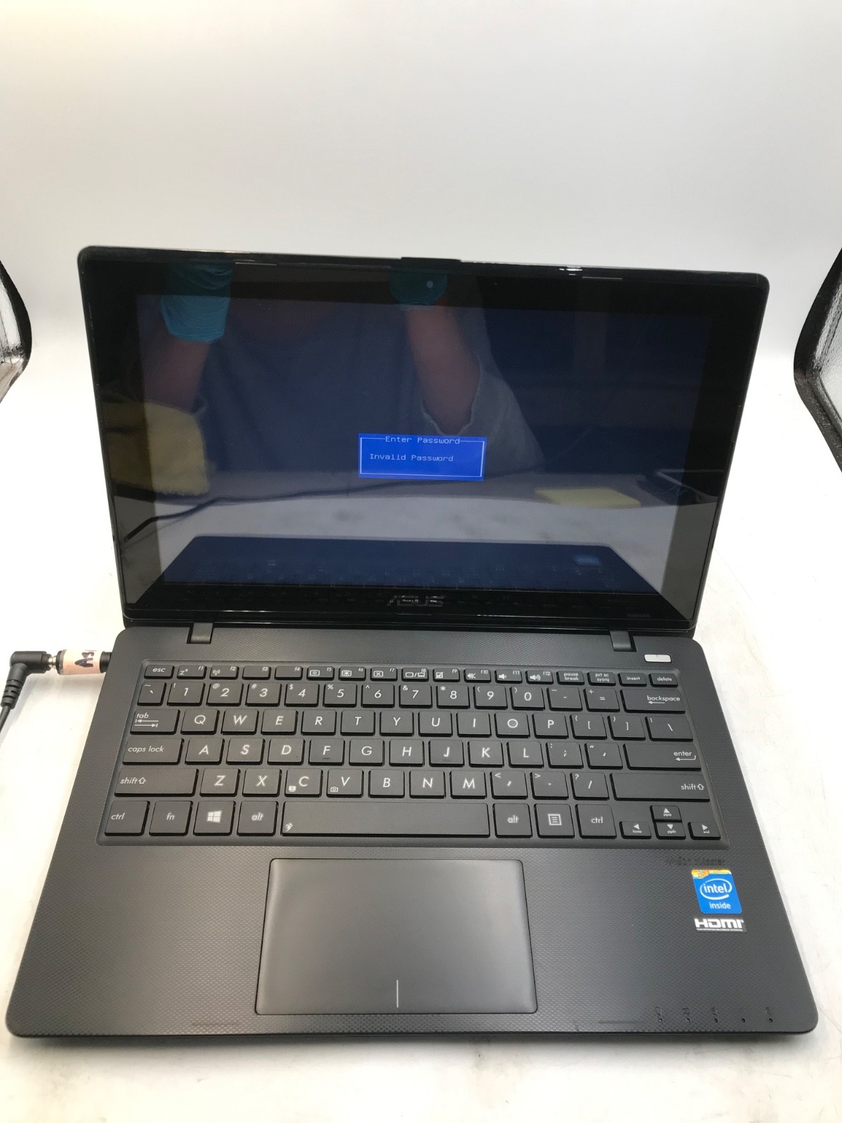 ASUS X200CA Intel Celeron 11″ Laptop -BOOTS/BIOS LOCKED – MZ
