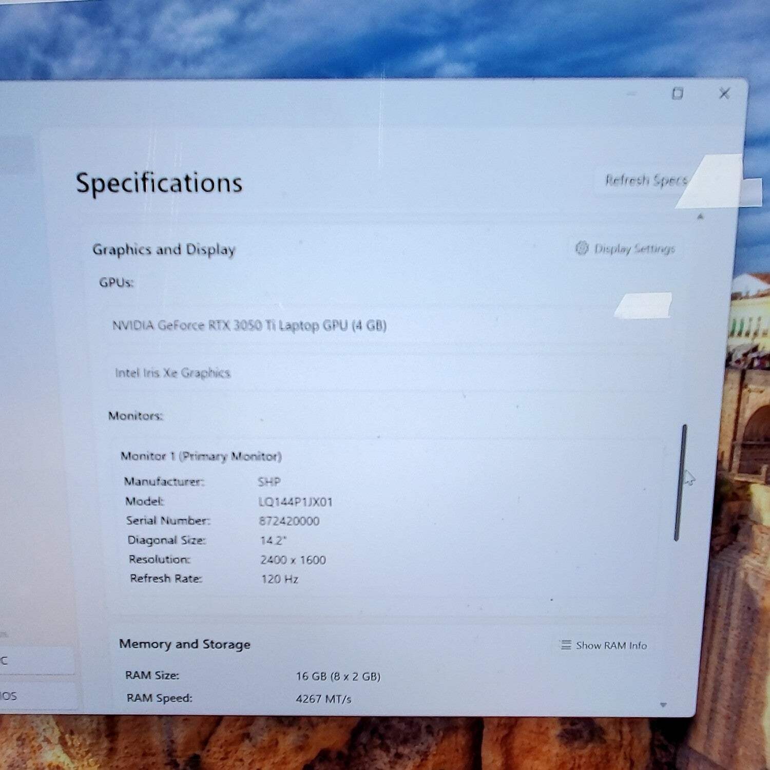 Microsoft Laptop Studio 1 1964 14.4″ i7 3.3GHz 16GB RAM 512GB SSD RTX 3050 Ti