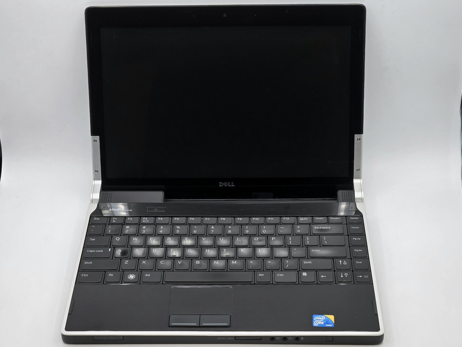 Dell Studio XPS M1340 13″ 2 DUO P8800 128GB 2GB W10 GeForce G210M Backlit DVD