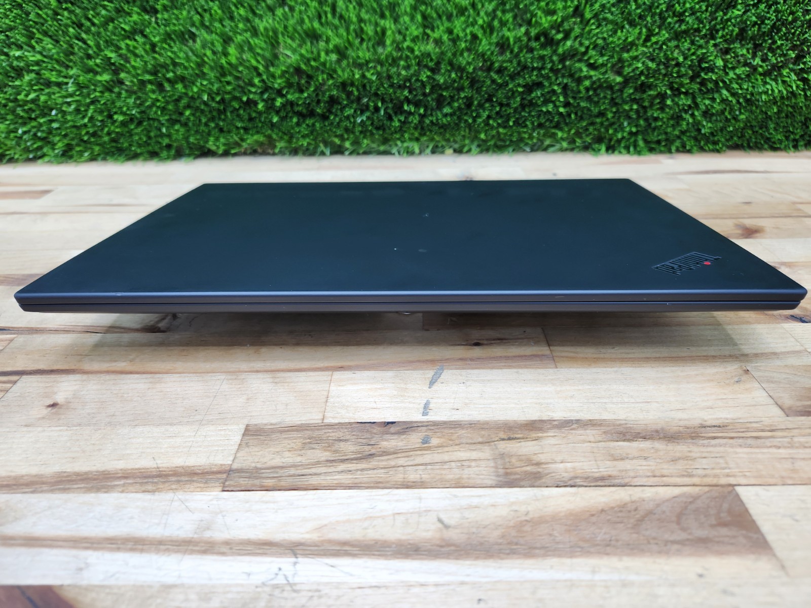 Lenovo ThinkPad P1 Gen 3 15.6″ i7-10750H 32GB 256GB SSD Quadro T1000 Win 11 Pro~