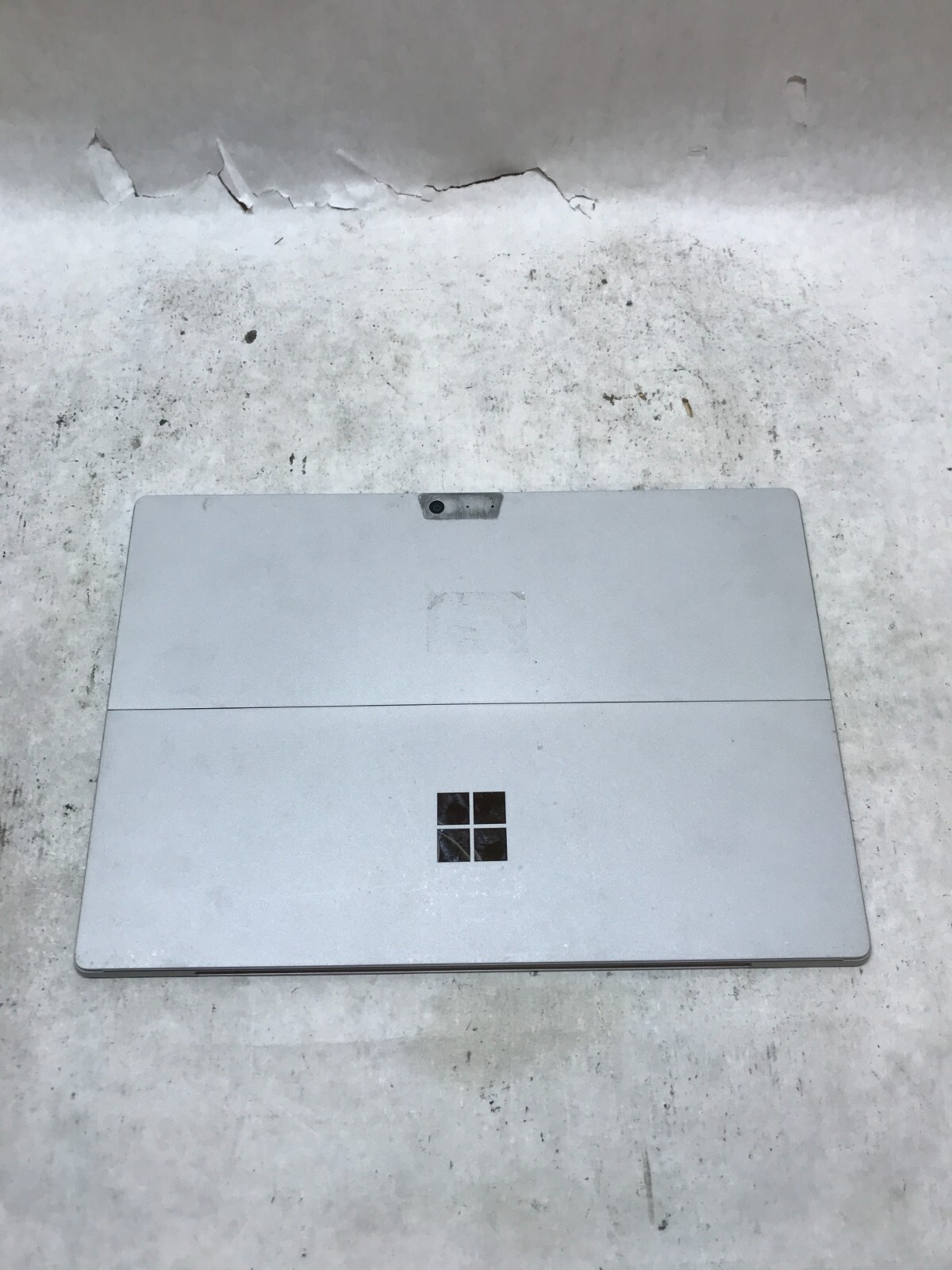 Microsoft Surface Pro 5 1796 i5 4GB RAM 128GB SSD NO OS POWER DEAD For Parts -DW
