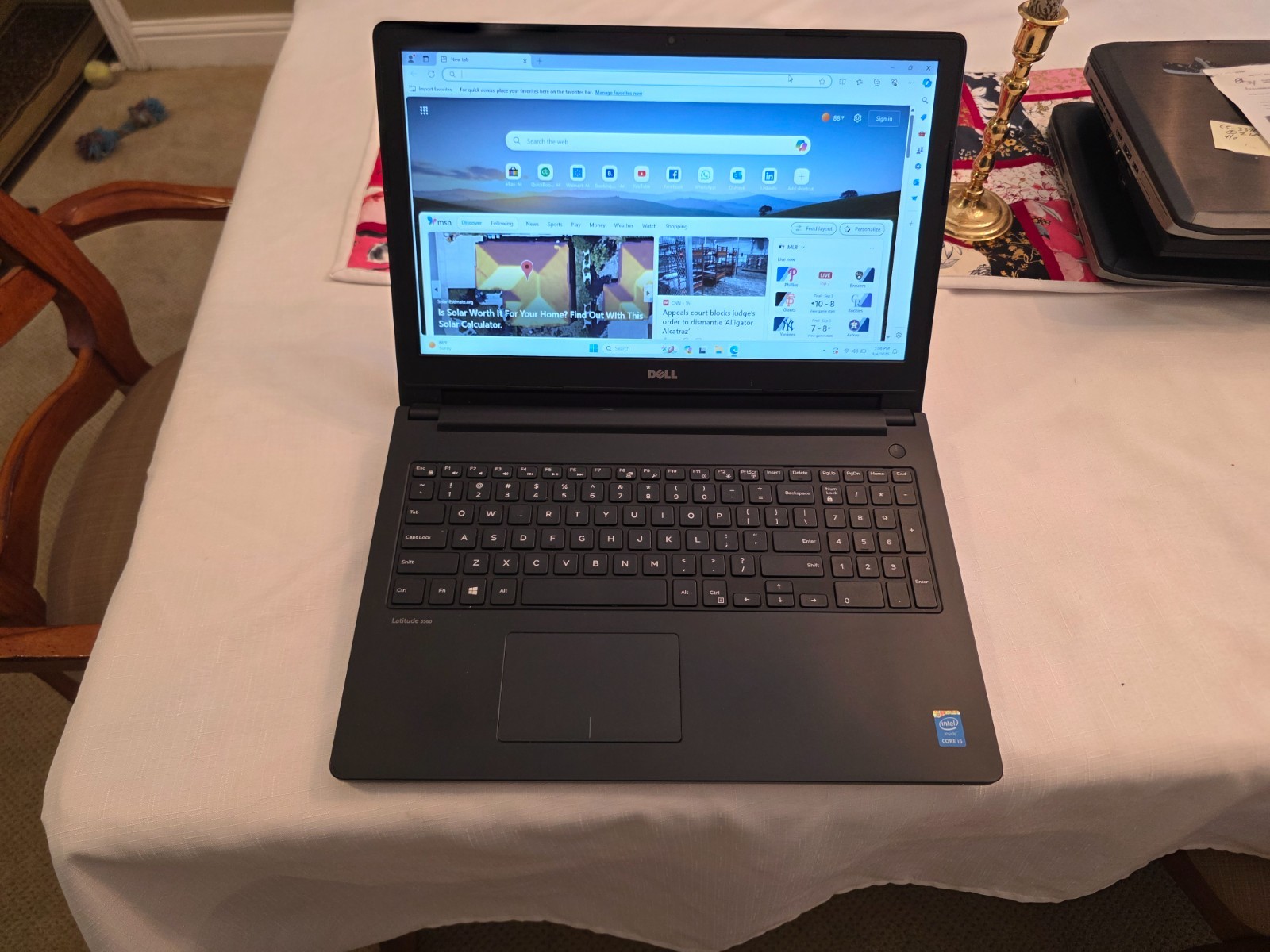 Dell Latitude 3560 15.6″ Laptop Intel Core i5-5200U 2.2GHz 8GB RAM – 128 SSD