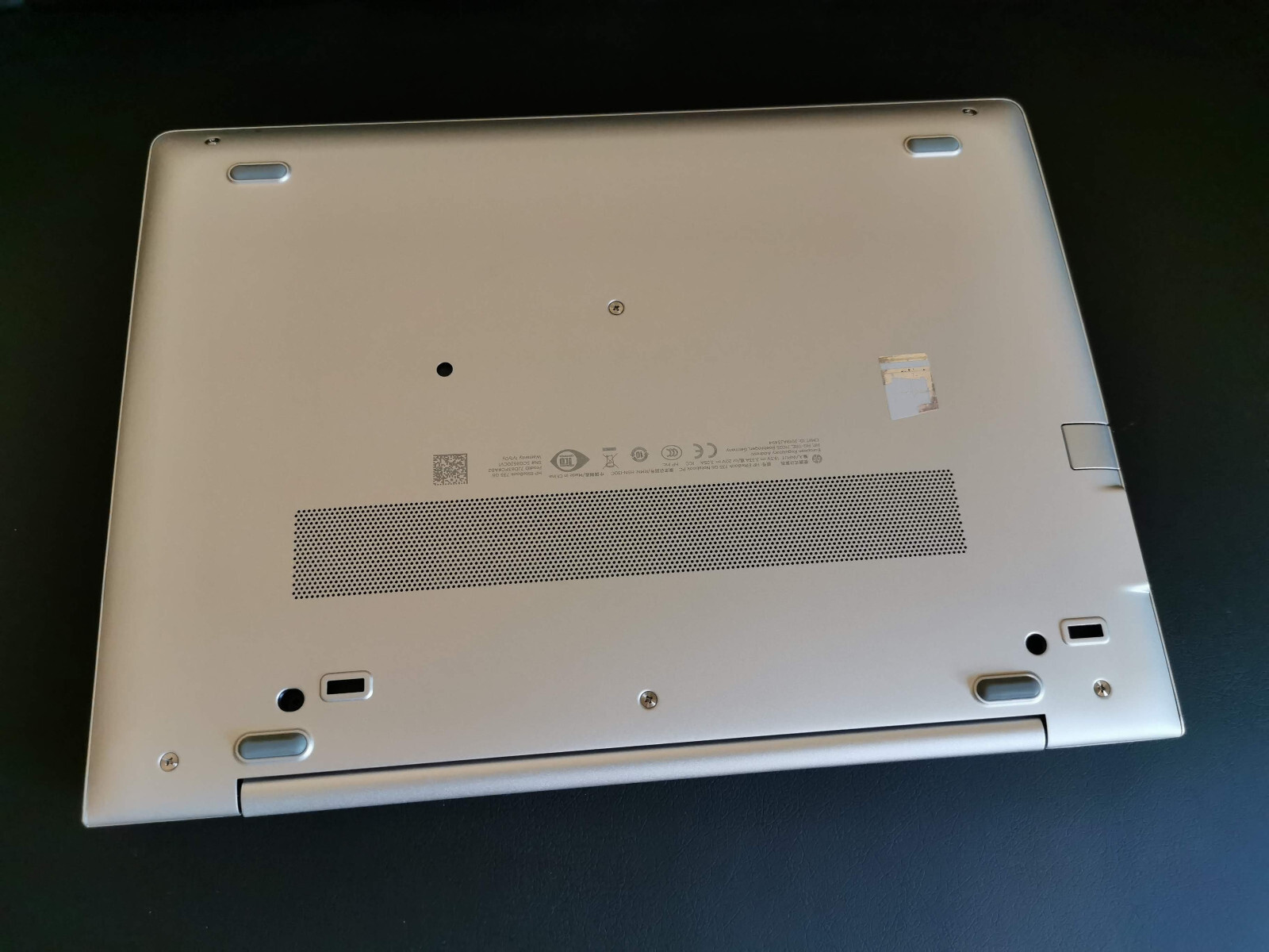 HP EliteBook 735 G6 – 13.3″ – FHD – AMD Ryzen 7 PRO 3700U – 8GB RAM – 512GB SSD