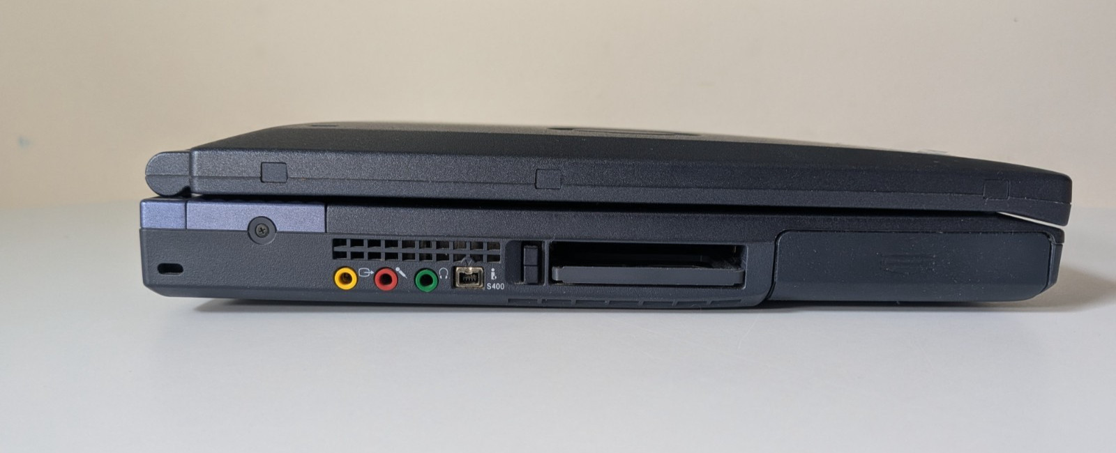 Sony VAIO PCG-FX370 Laptop, 256MB RAM, 20GB HD, Sony Power Supply, PC Card Wifi