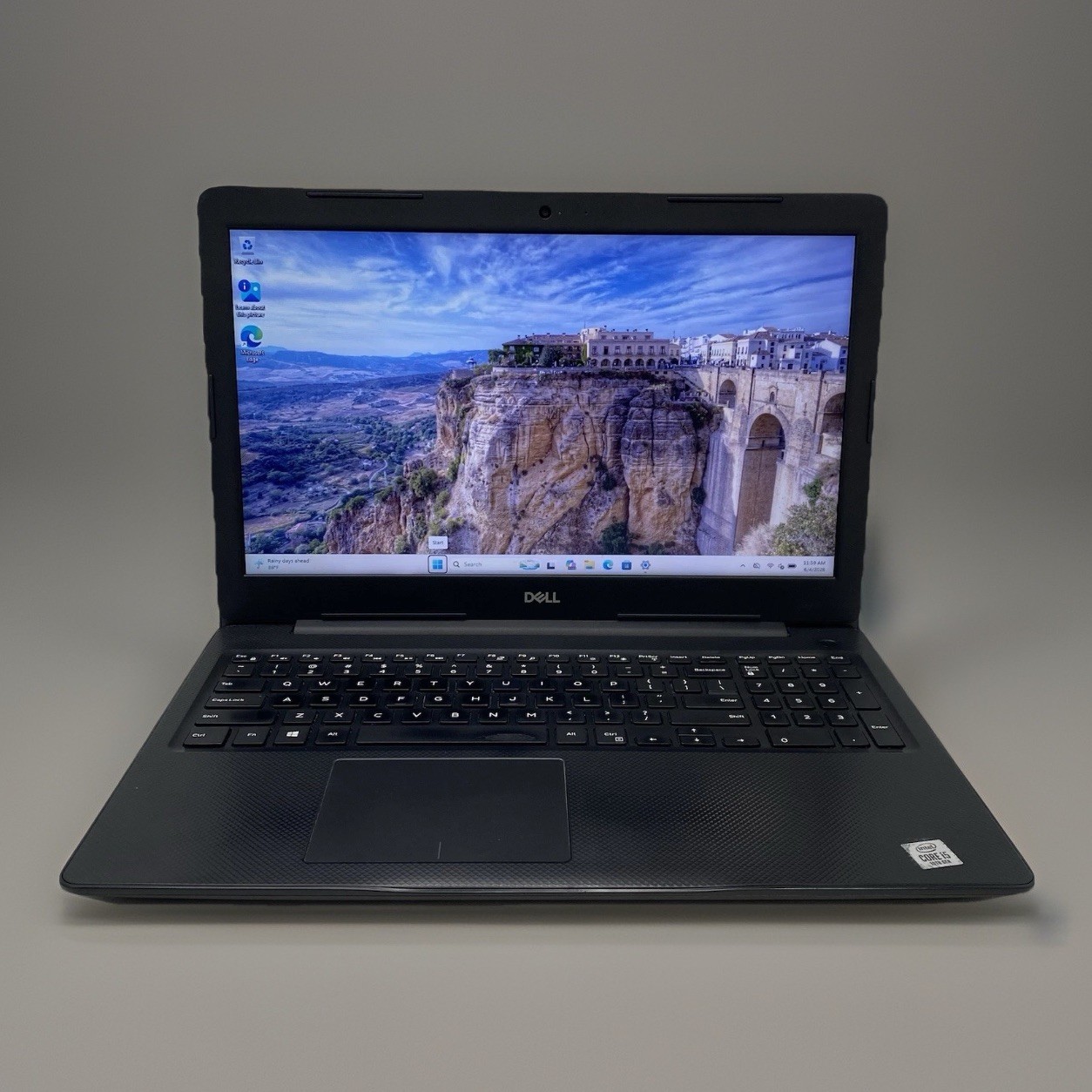 Dell Vostro 3590 15.6″ Core i5-10210U @ 1.60GHz 8GB RAM 256GB SSD Windows 11 Pro