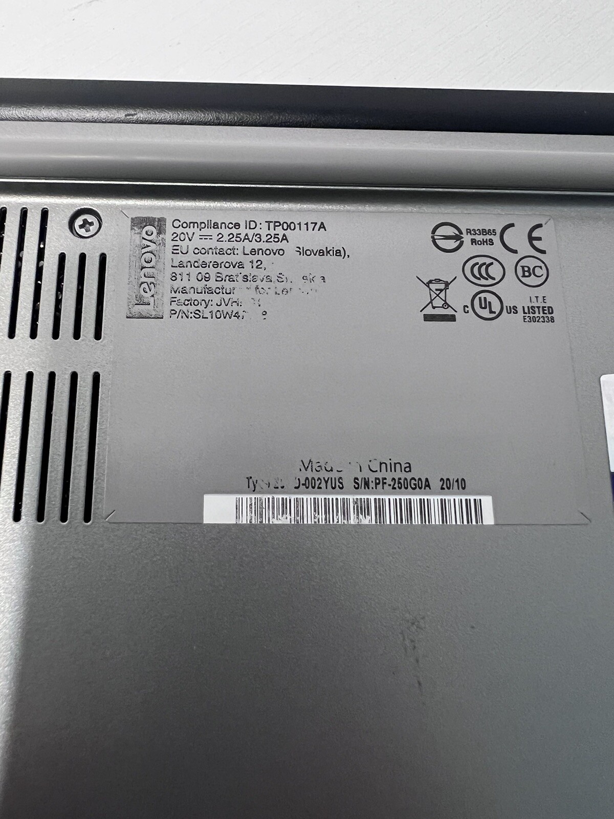 Lenovo ThinkPad E15 15.6″ FHD i7-10510U ( NO POWER ON – For Parts Only )
