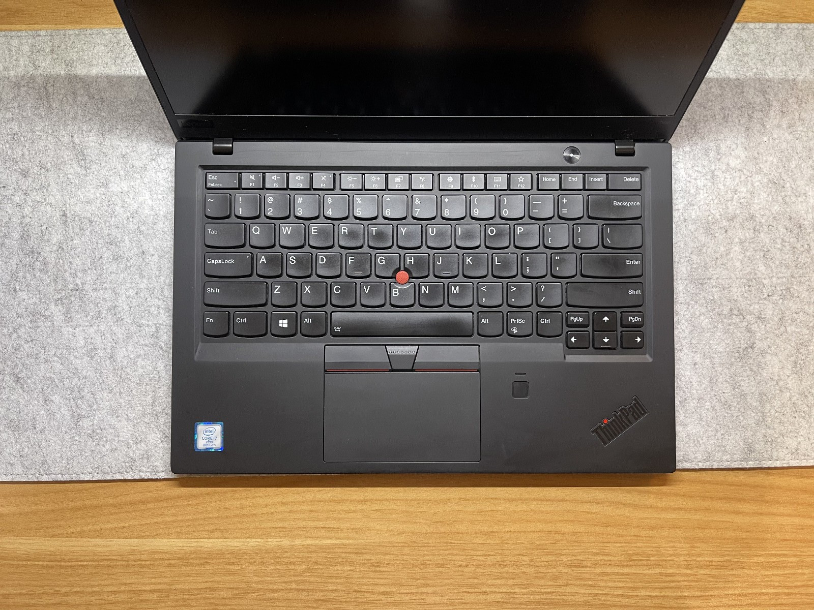 Lenovo ThinkPad X1 Carbon Gen 6 14″ WQHD i7-8650U 16GB 256 GB SSD W/IR Cam
