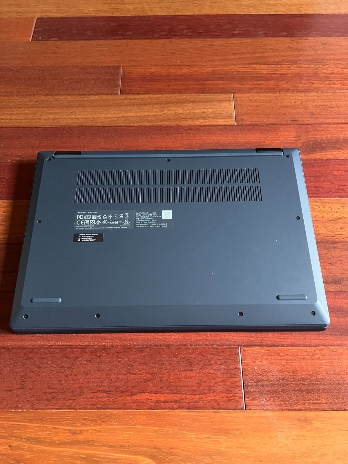 Lenovo 82HU0159US Flex5 14″ FHD Touch Ryzen 3 5300U 4GB RAM 512GB SSD W11H