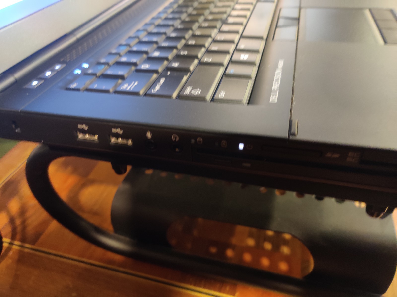 Dell Precision M6800 i7-4810MQ 2GB AMD Radeon Graphics 17″ 32 Gb RAM 1 TB SSD