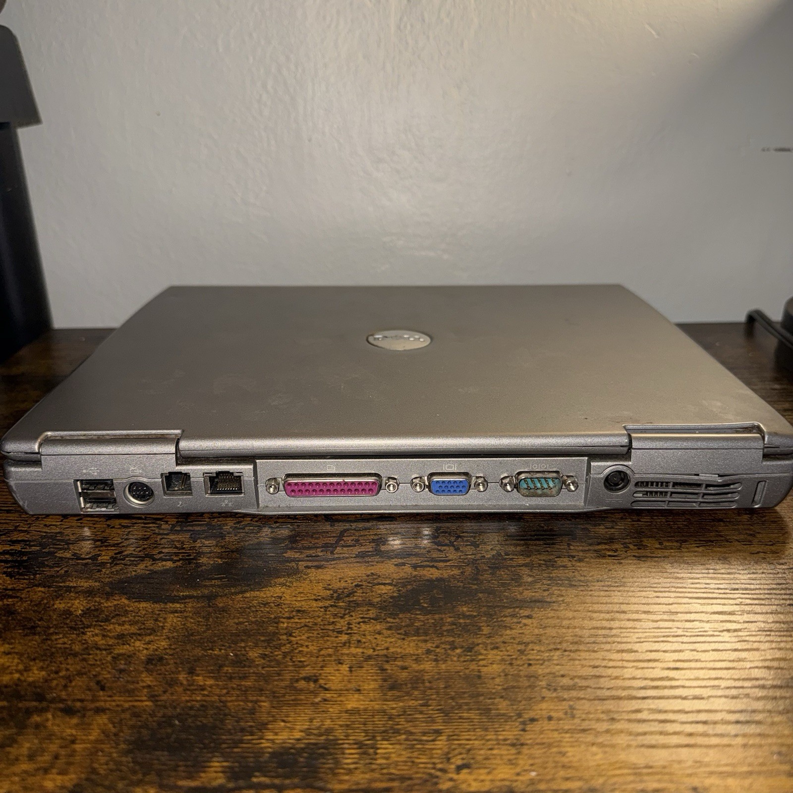 Dell Latitude D600 14″ 1.40GHz/64GB SSD/1GB/Serial/Parallel/ATI GPU/XP Untested