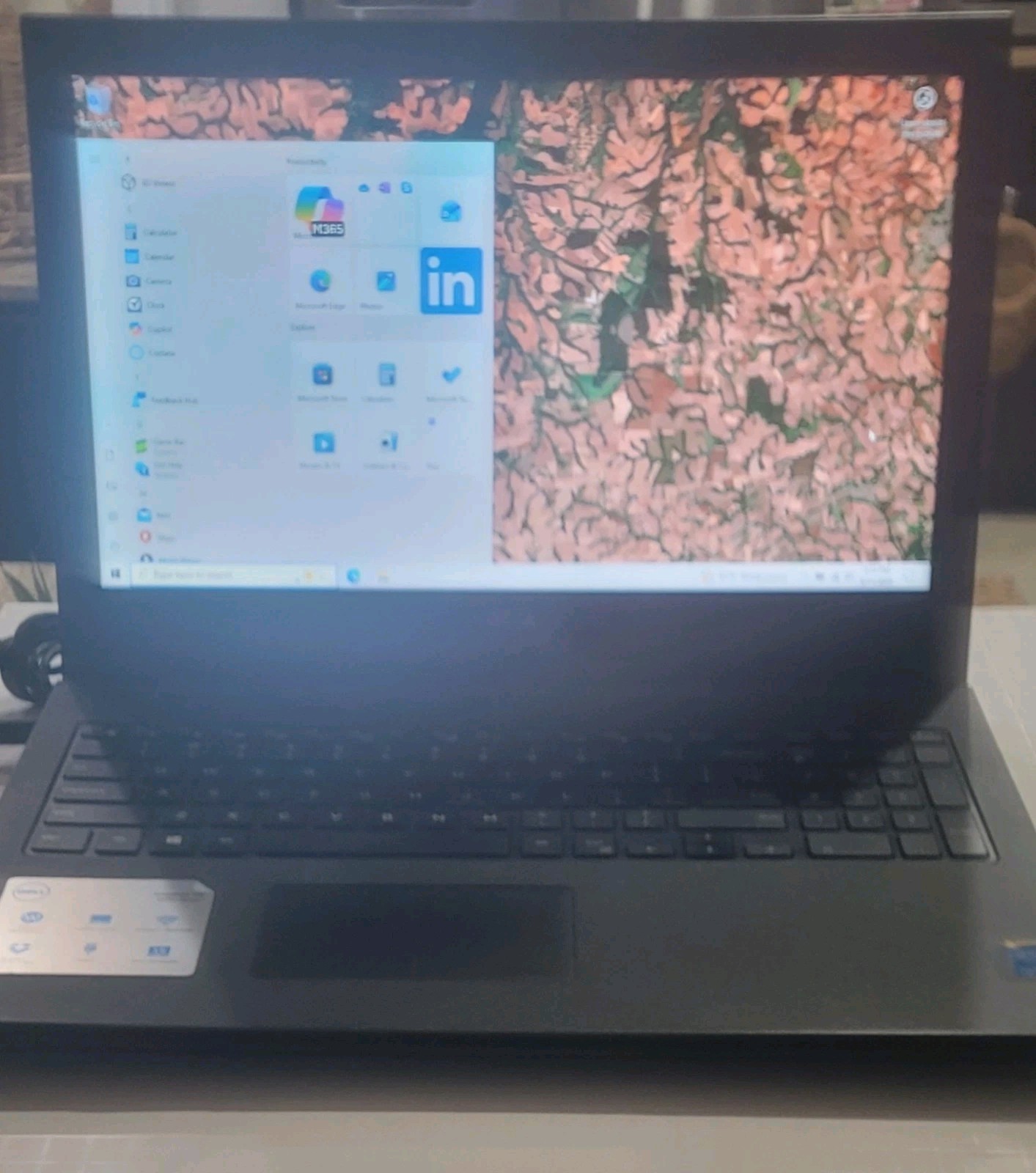 Dell Inspiron 15″,3000 Series, w/ Windows 10 Home.