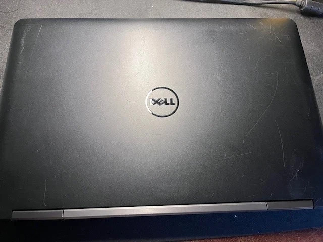 Dell Laptop Linux Mint Cinnamon 8GB Ram,New Fast 256GB SSD Drive,Year Warranty