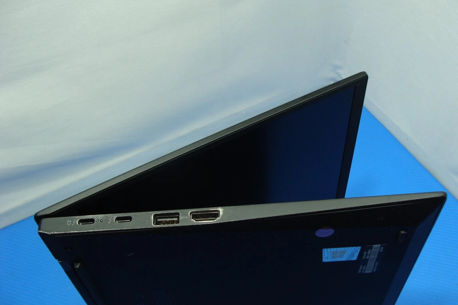 Lenovo ThinkPad X1 Carbon 9th i5-1145G7 16GB/ 512gb SSD WIN 11/ No Charger