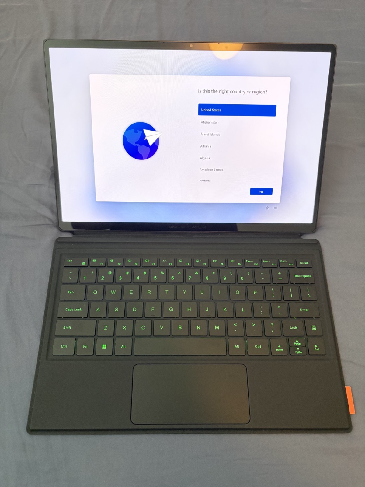 OneXPlayer Super V 14″ OLED 2IN1 Tablet Laptop Intel Ultra X7 358H 48GB+1TB