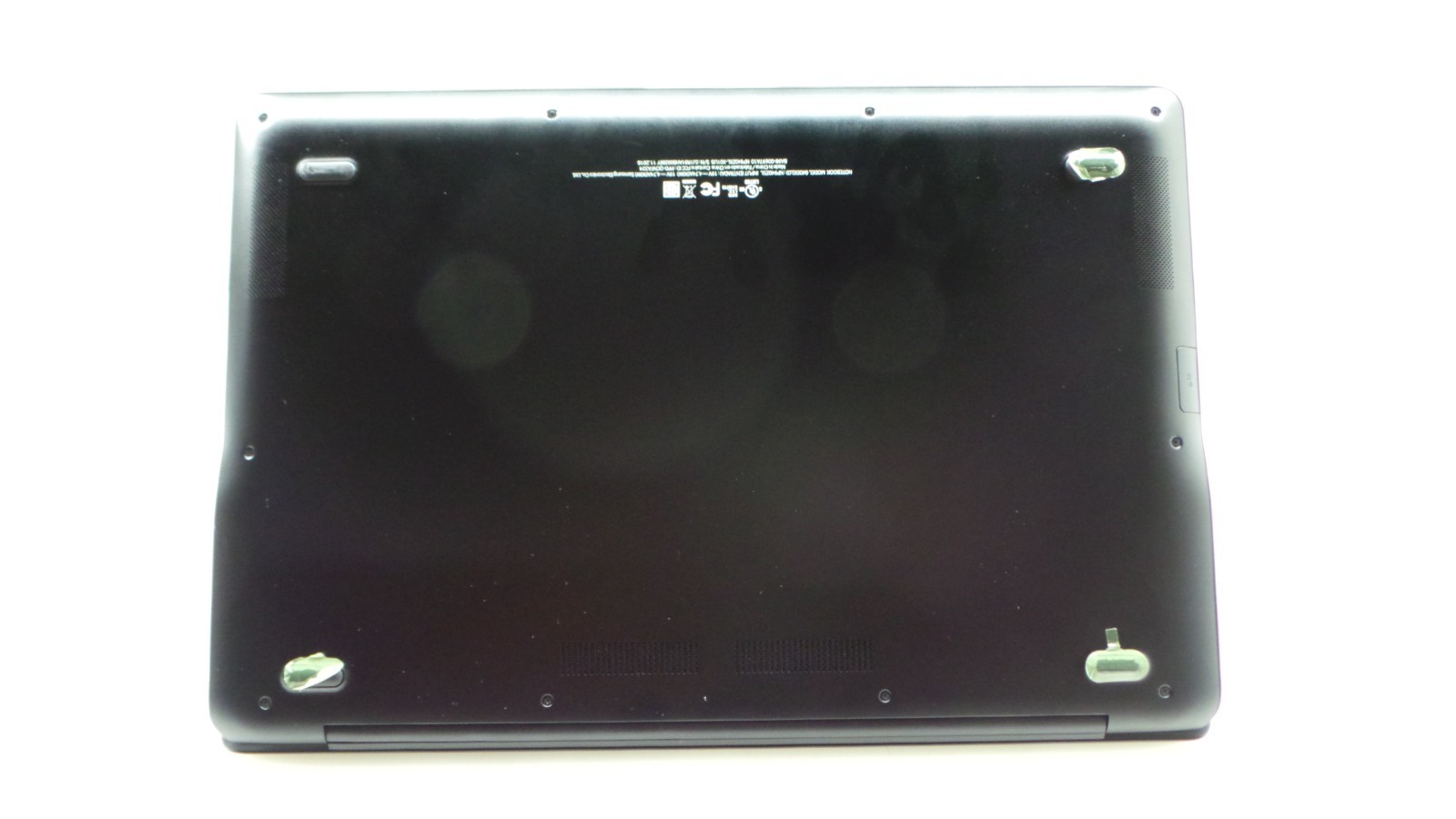 Samsung Notebook NP940Z5L | 15.6″ | i7-6700HQ | 8GB 256GB SSD | Touchscreen