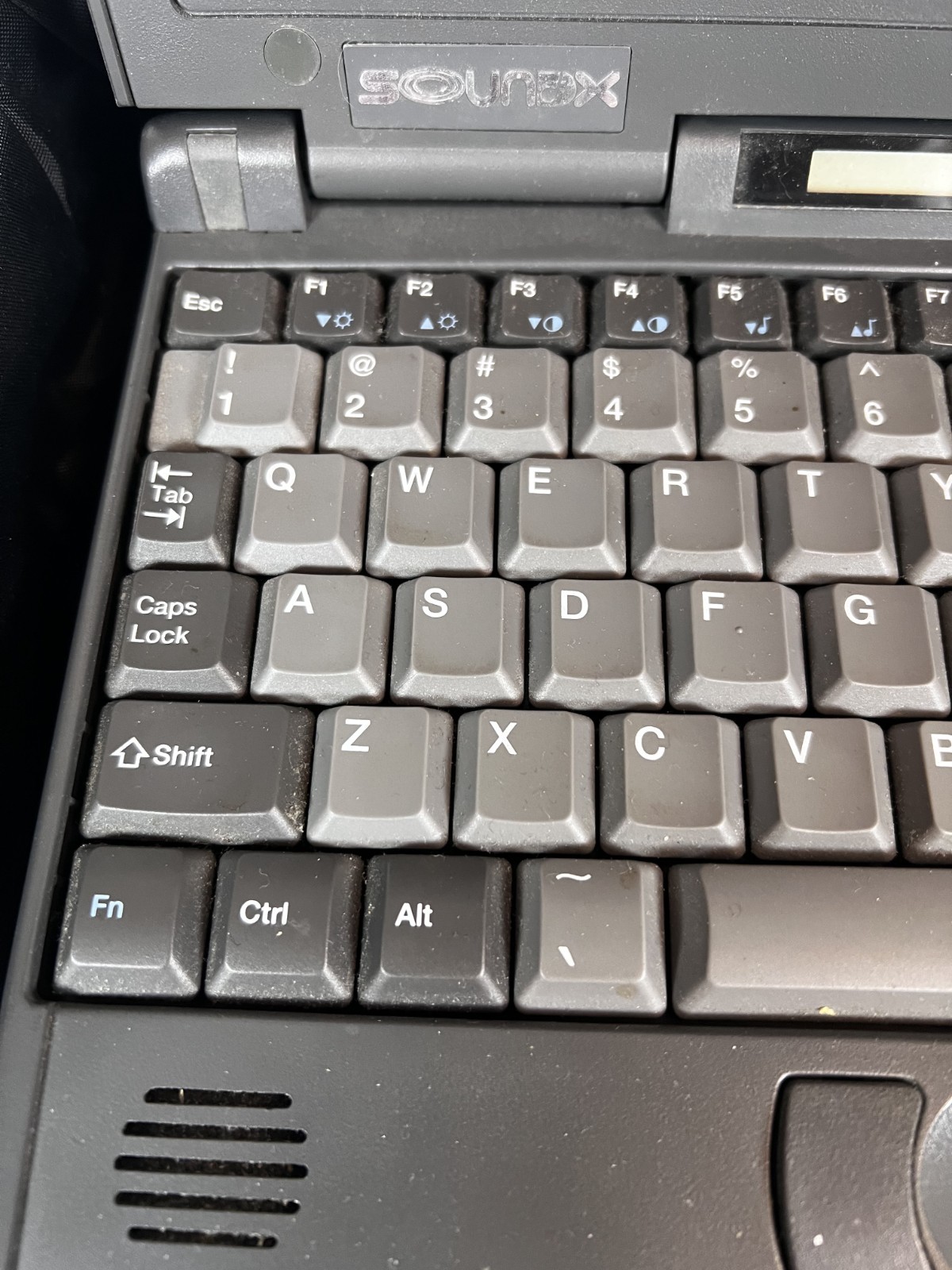 Sceptre TS30MS Notebook Laptop Computer SoundX S1000SB Black w/ Manual