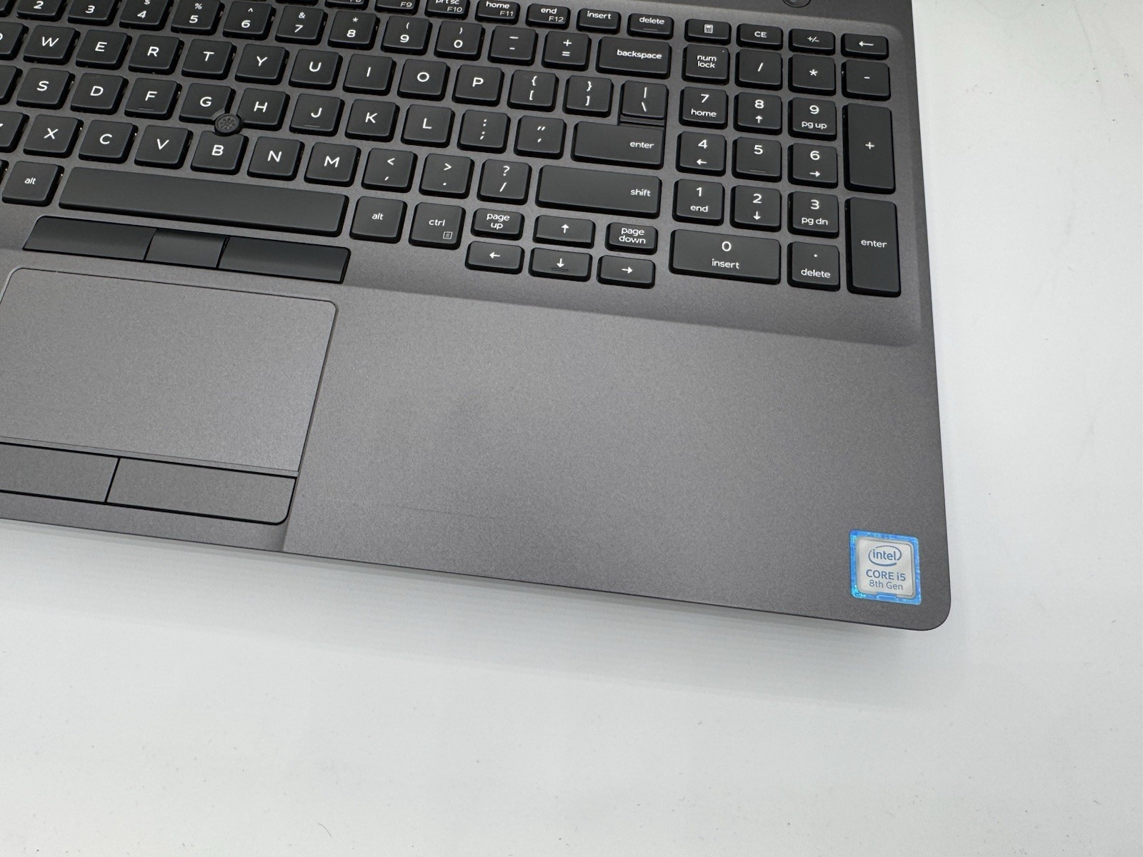 Dell Latitude 5500 15.6″ FHD Quad-Core i5-8365U 8GB 256gb SSD Webcam Win 11 Pro