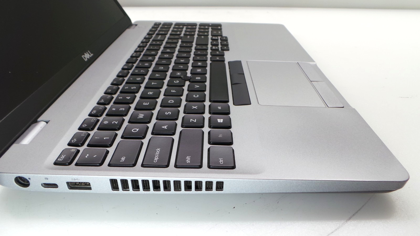Dell Latitude 5510 | 15.6″ | i5-10210U | 16GB 256GB SSD | Win 11 Pro