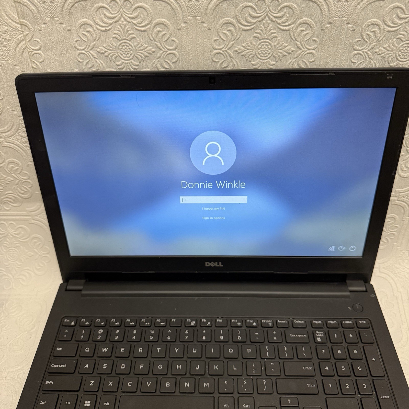 Dell Latitude 3560 15.6″ Laptop i3-5005U 2GHz 4 GB RAM 500 GB HDD Win 11 Pro