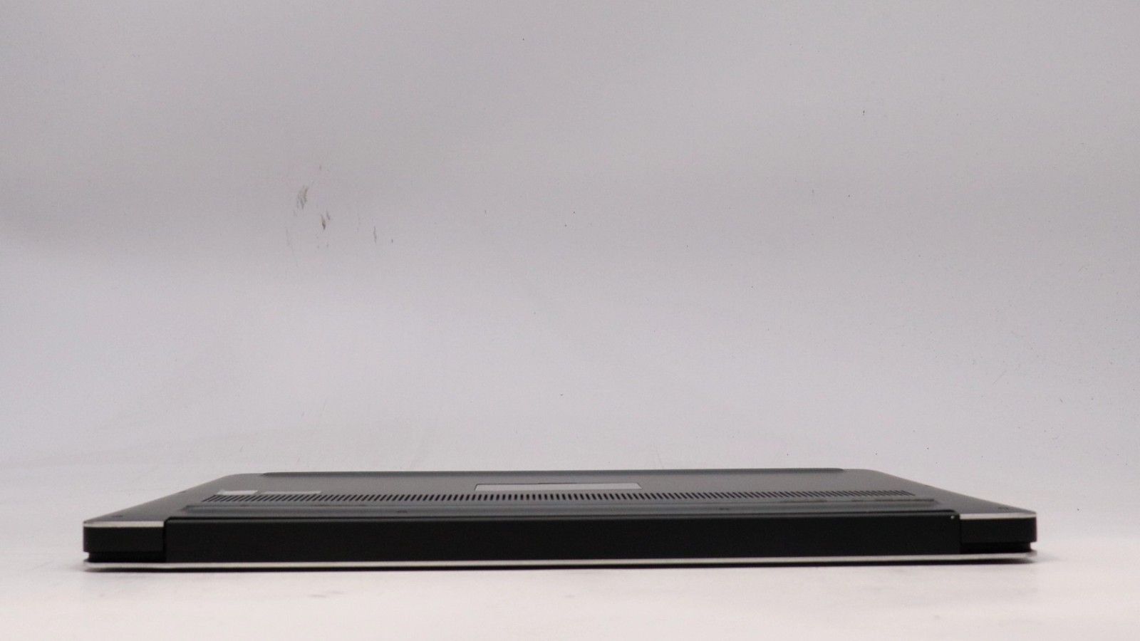 Dell Precision 5540 15″ i5-9400h 16GB 256GB – Good READ DESC
