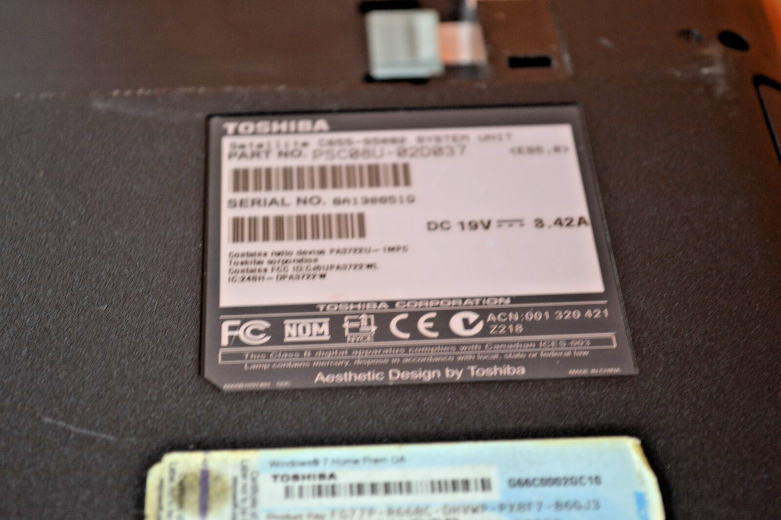 Toshiba Satellite C655-S5082 Intel Celeron PSC08U-02D037 No HDD Battery, power